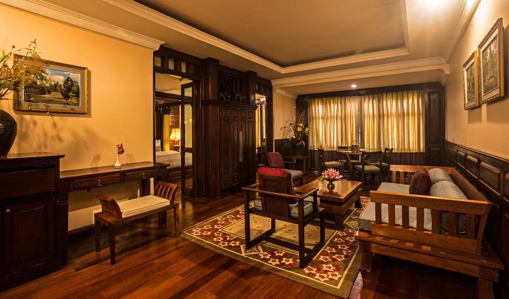 Prince Angkor Hotel & Spa Сіємреап Екстер'єр фото